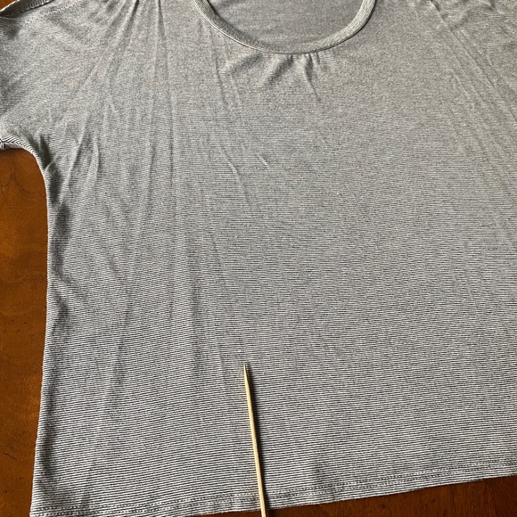 Project Social T cold shoulder tee black white stripe Small - Picture 15 of 16